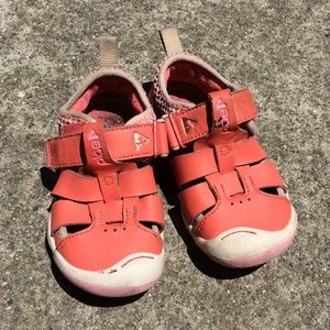 PLAE Sandal Neon Peach T8